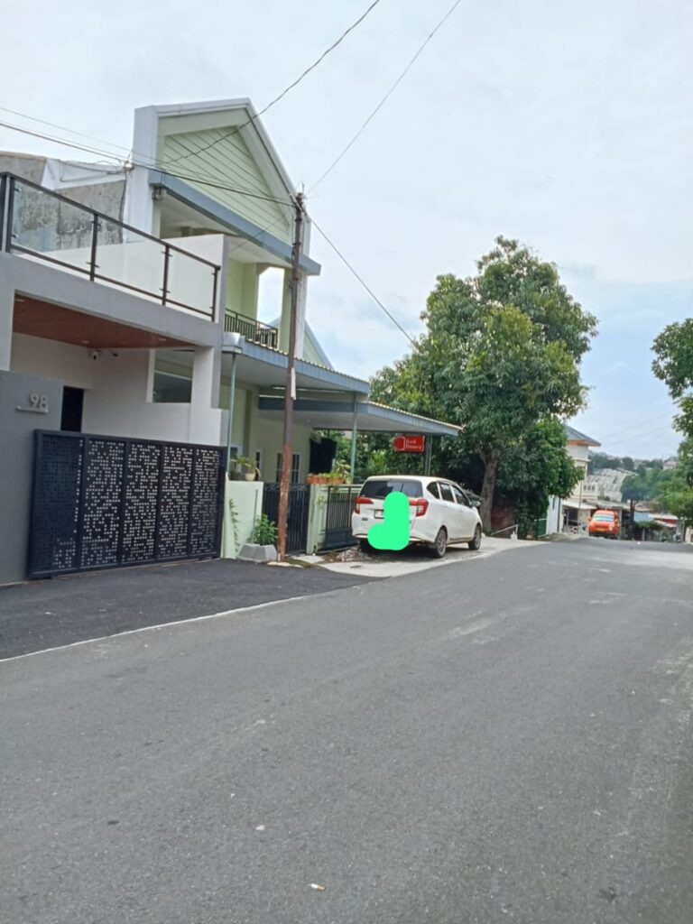 Warga RT 5 RW 3 Kinibalu Kelurahan Tandang Resah, Diduga Bangunan Kost Berubah Jadi Penginapan