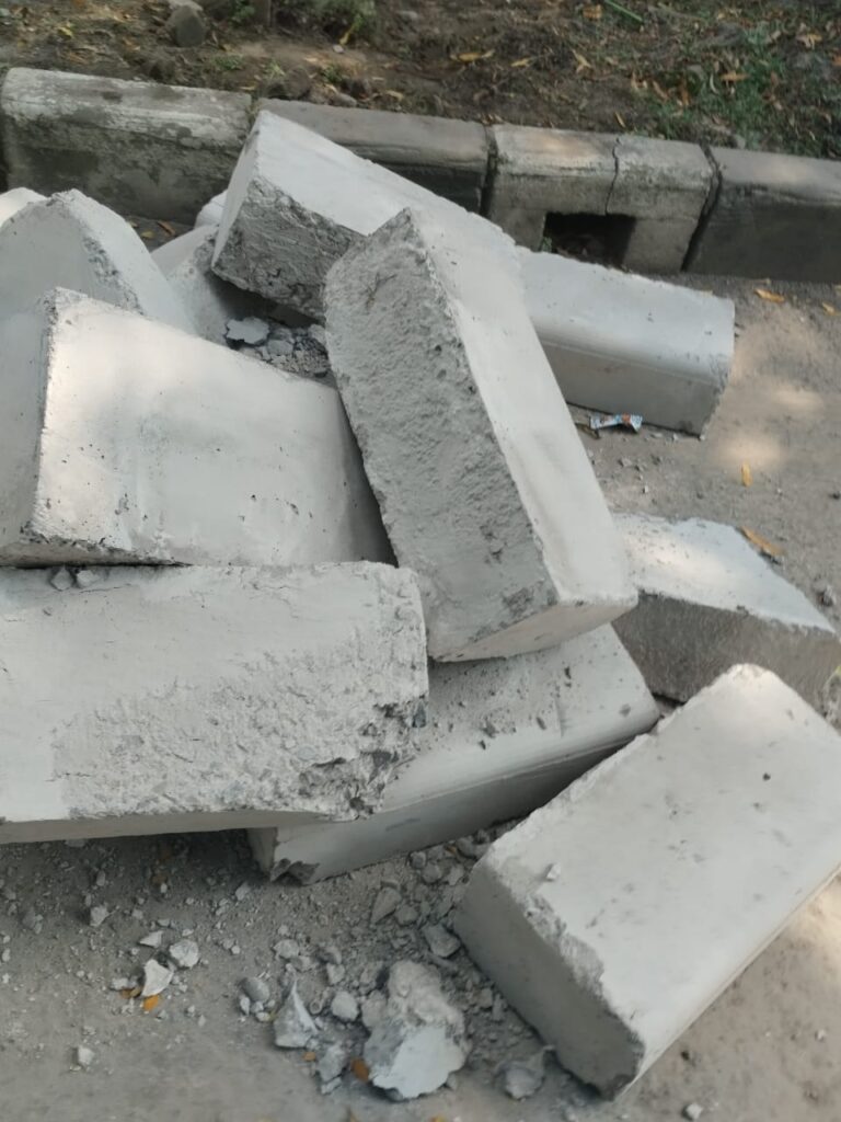 Proyek Jalan Gombel Kembali Disorot, Kanstin Retak dan Rapuh Picu Kekhawatiran Kualitas Pekerjaan