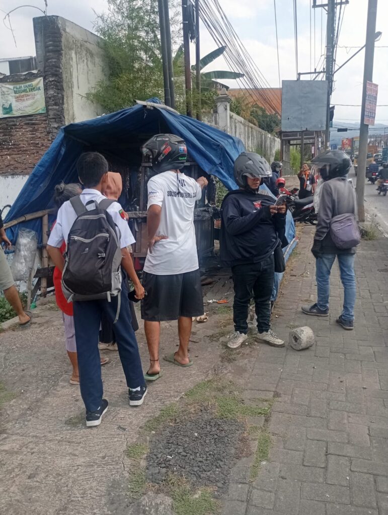 Pengendara sepeda motor Meninggal Dunia dalam Kecelakaan Tunggal di Jalan Gatot Subroto Ungaran